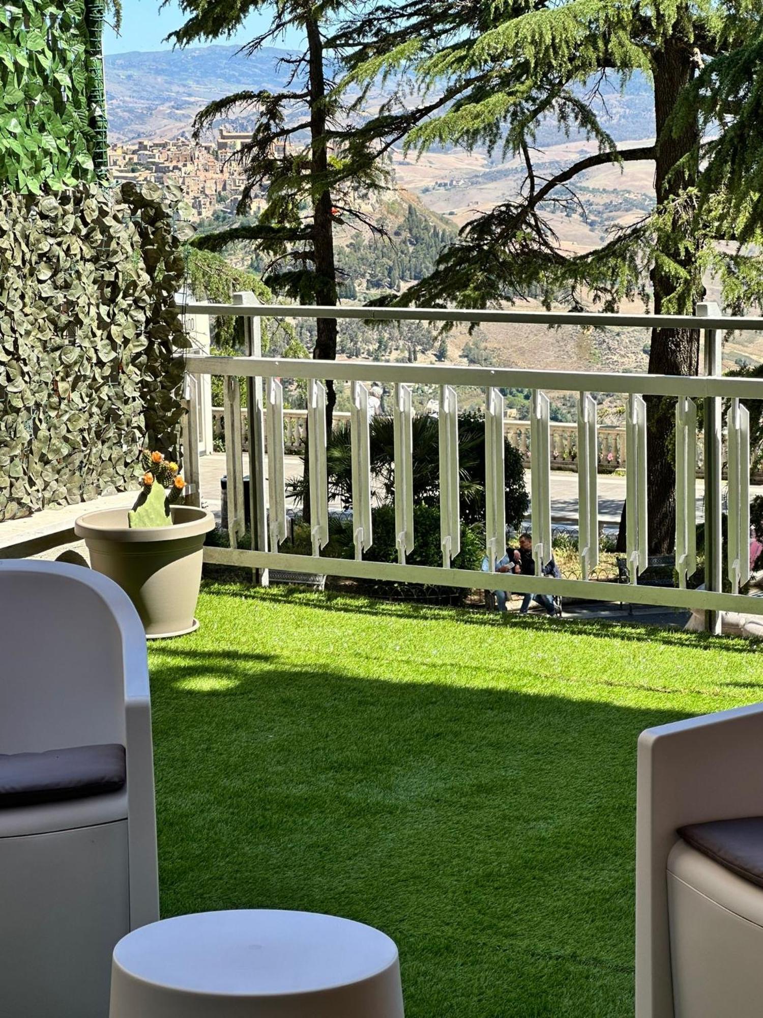 Doctor House Standard, Suites & Luxury Rooms Enna Dış mekan fotoğraf